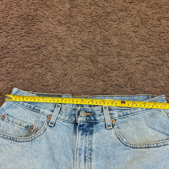 2 FOR $20 Levis 550 Relaxed Light Wash Denim Shorts Size 33 x 7 Inch Inseam - Picture 8 of 9